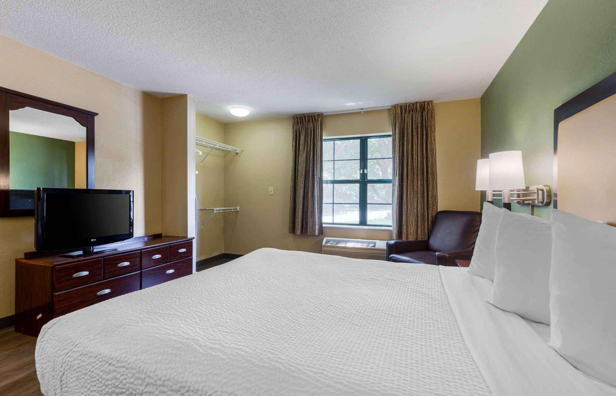 Extended Stay America Select Suites - Detroit - Novi - Haggerty Road Northville Exterior foto